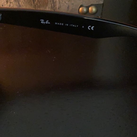 Ray Ban New Wayfarer Sunglasses - Picture 4 of 6